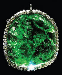 Emerald Pendant, 245 Carats (Courtesy Diamond Fund, Kremlin)