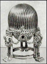 Comparison of the 1887 Third Imperial Egg in the 1902 von Dervis Exhibition with 1964 Parke Bernet New York Auction Catalog Photograph