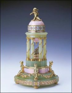 1910 Colonnade Egg by Fabergé (Royal Collection Trust © Her Majesty Queen Elizabeth II, 2013)