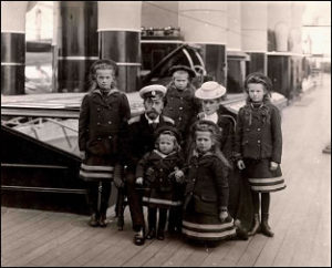 The Imperial Family on the Yacht Standart, ca. 1907 (Courtesy OTMA Forever)