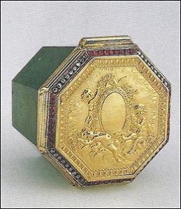 Octagonal Box (Courtesy Virginia Museum of Fine Arts)