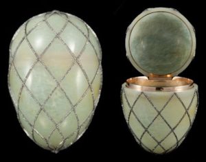 1892 Diamond Trellis Egg (Courtesy McFerrin Collection, Houston, Texas)