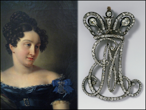 Cipher EM (1801-1825) of Empress Elizabeth Alekseevna (1779-1826) and Dowager Empress Maria Feodorovna (1759-1828). Courtesy Wartski. Paired with a portrait of Countess E. N. Potocka by Mitoire 1820s. Courtesy Tver Regional Art Gallery.